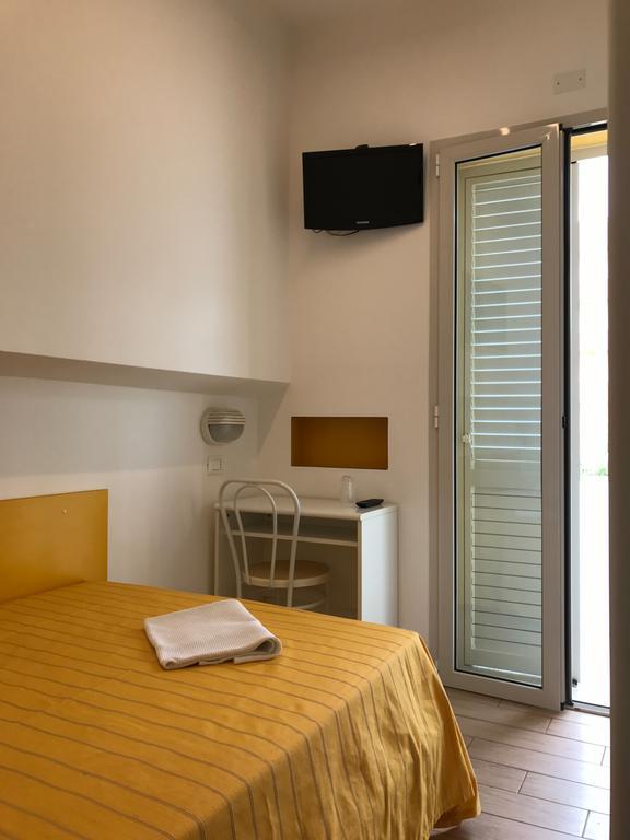Hotel Vienna Senigallia Exterior foto